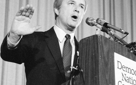 James B. Hunt Jr., North Carolina Governor Who Kept State Blue, Dies at 88