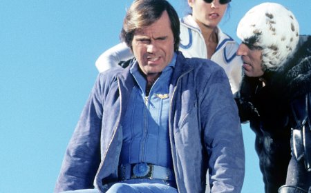 Gil Gerard, Star of TV Series ‘Buck Rogers,’ Dies at 82