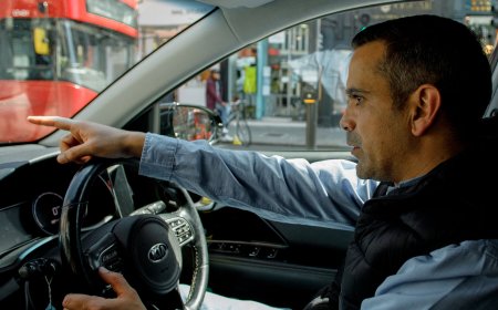 Amid GPS and Ride-Hailing, the Allure of London’s Black Cab Endures