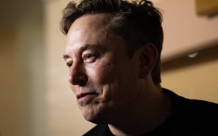 Elon Musk Wins $1 Trillion Tesla Pay Package