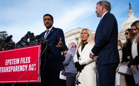 Lawmakers Threaten Prosecution, Impeachment if DOJ Officials Blow Epstein Files Deadline