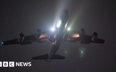 US carries out 'massive' strike against IS in Syria