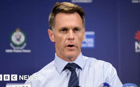 Australian state plans to ban intifada chants after Bondi shooting