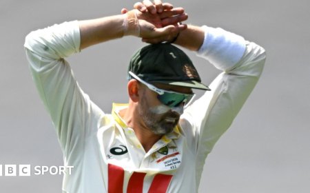 Lyon out of third Test and doubt for rest of Ashes