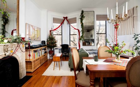This Might Be the Cutest, Coziest Holiday-Decorated Studio Apartment in Brooklyn