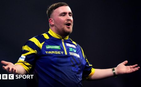 Littler thanks booing crowd for 'paying for my prize money' as he reaches quarter-finals