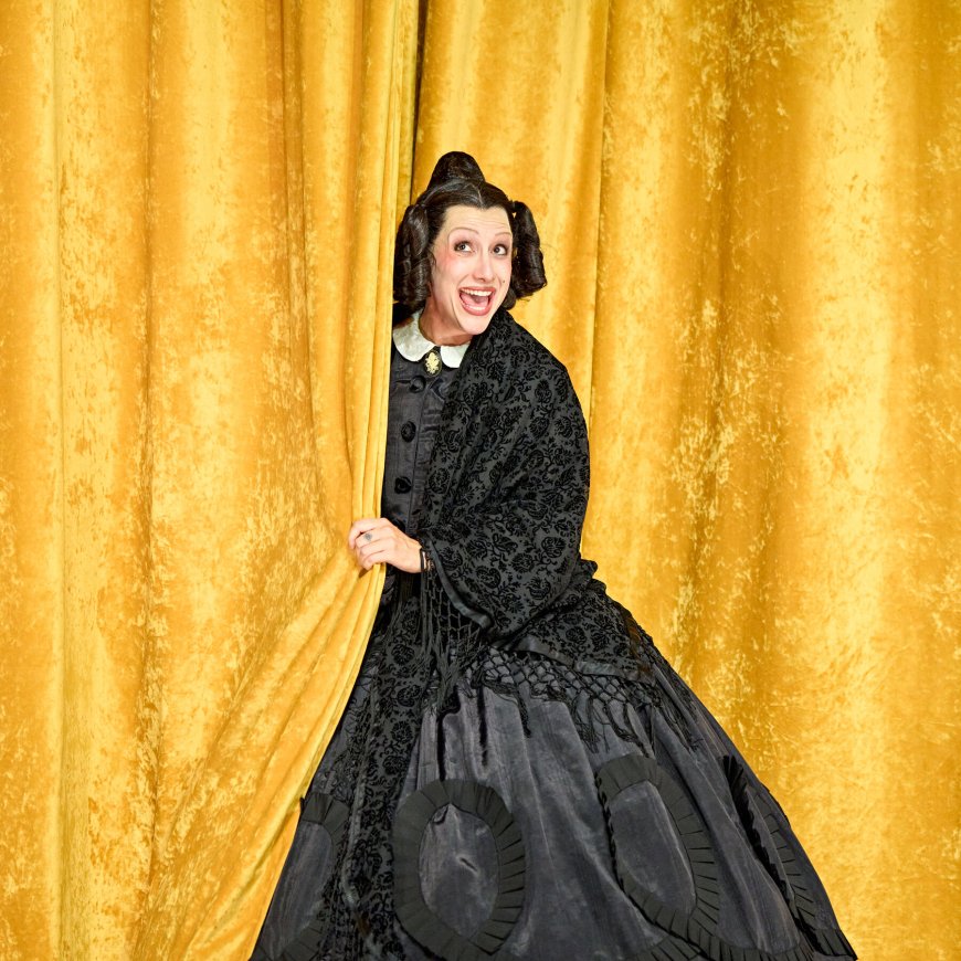 ‘Oh, Mary!’ Came to London. It’s the Raciest Show in Town.