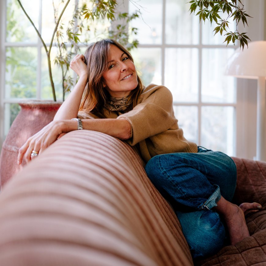Leanne Ford’s Cozy Sunroom Has an Old Soul