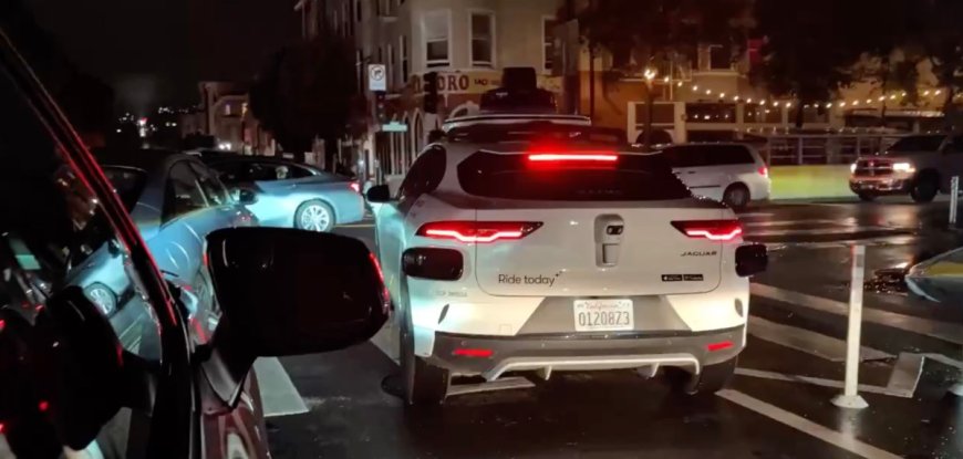 Waymo resumes service in San Francisco after robotaxis stall during blackout