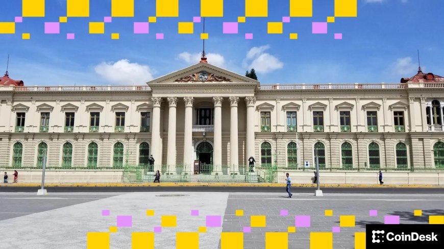 Tensions over El Salvador's bitcoin holdings ease as IMF praises economic progress