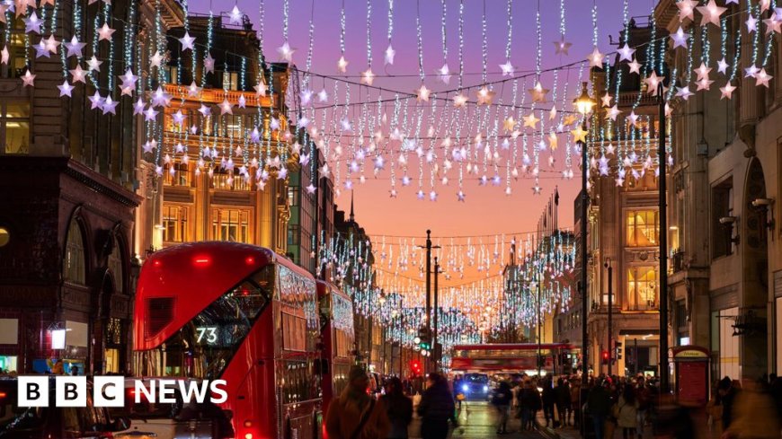 Rail journeys to supermarket opening times: Your complete guide to Christmas