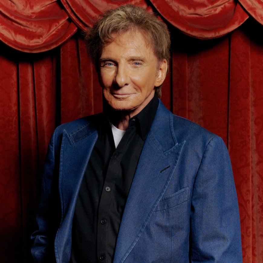 Barry Manilow Is Diagnosed With Lung Cancer