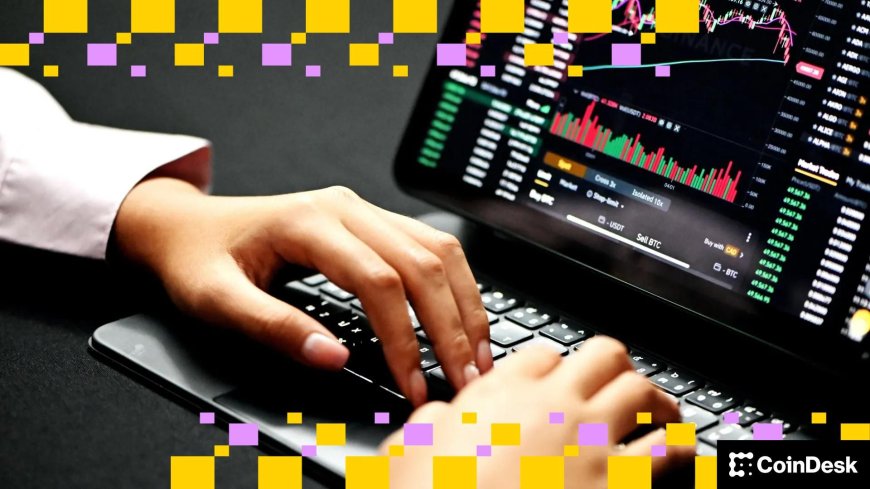 Altcoins outpace bitcoin as precious metals' historic rally keeps macro focus sharp