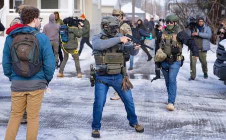 People Are Using AI to Falsely Identify the Federal Agent Who Shot Renee Good