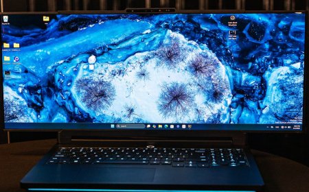 Lenovo’s Legion Pro Rollable Gaming Laptop Goes Ultrawide at the Press of a Key