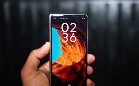 Motorola Razr Fold Book-Style Foldable: Specs, Details, Release Date