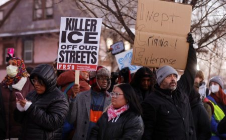 Minnesota Star Tribune Doxxes Agent