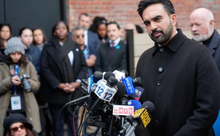 Mayor Commie Mamdani Is SO Mad He Momentarily Lost His Twinkle