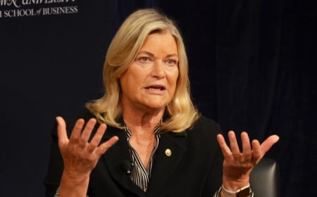 Senator Lummis says crypto market structure bill hearing may get postponed