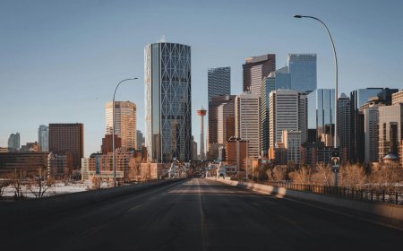 Crypto Long & Short: Markets at Highs, Crypto Still Waiting