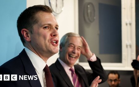 Conservatives 'broke' the country says Jenrick as he defects to Reform