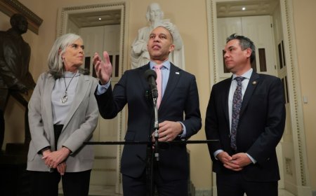 House Dems Rally Against DHS Funding Bill, But the Senate Is Where the Real Fight Happens