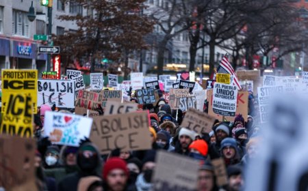 Dems Say They Will Block Funding Bill That Includes Money for DHS After Federal Agents Kill Alex Pretti