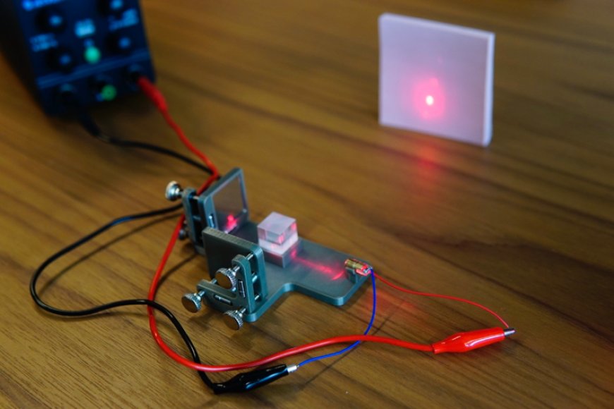 Michelson Interferometer Comes Home Cheap