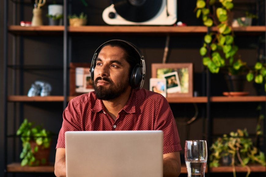 The Top 10 Podcasts Entrepreneurs Should Be Listening to — and They're Not About Business