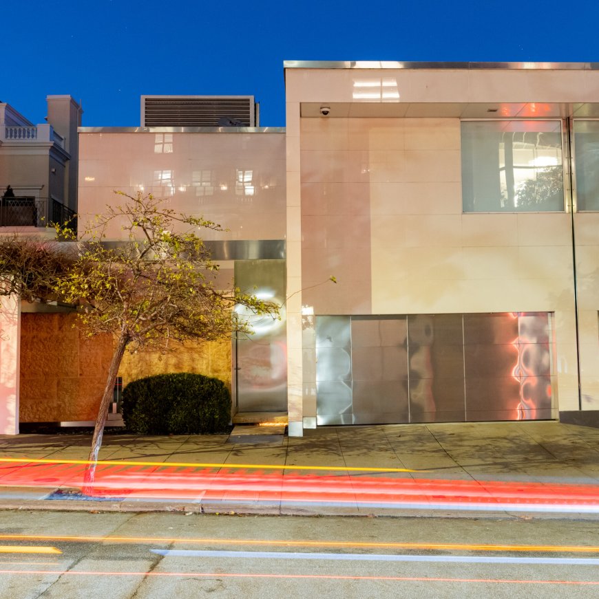 Celebrity Listings From Anthony Hopkins, Larry Ellison, Maria Bello and More