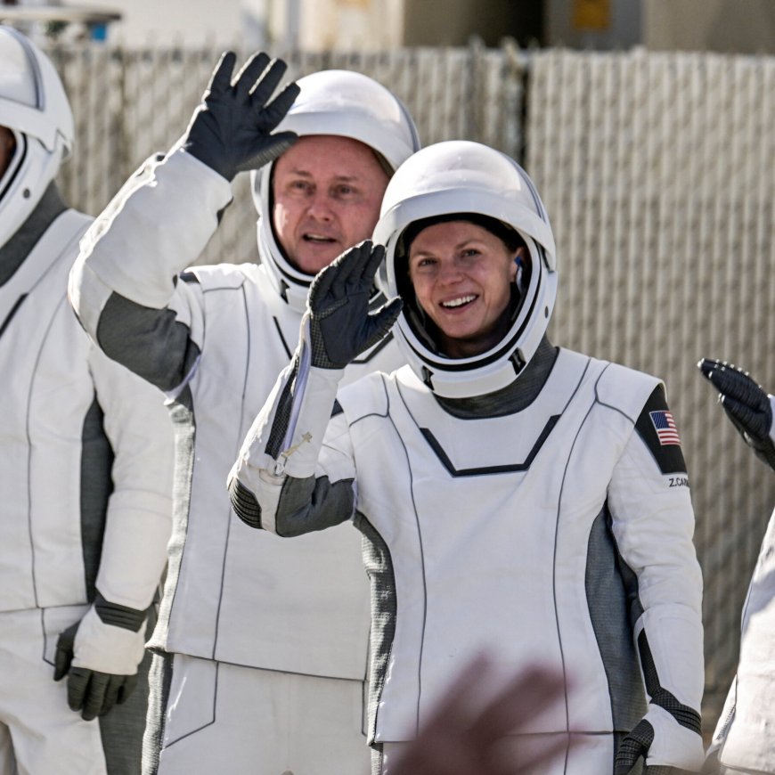 NASA Will Bring I.S.S. Astronauts Home Early After Medical Issue