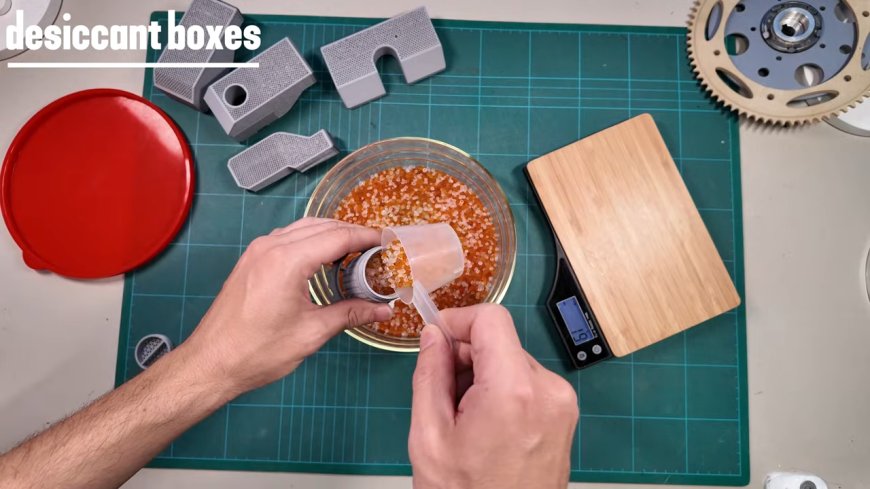 Silica Gel Makes For Better 3D Prints
