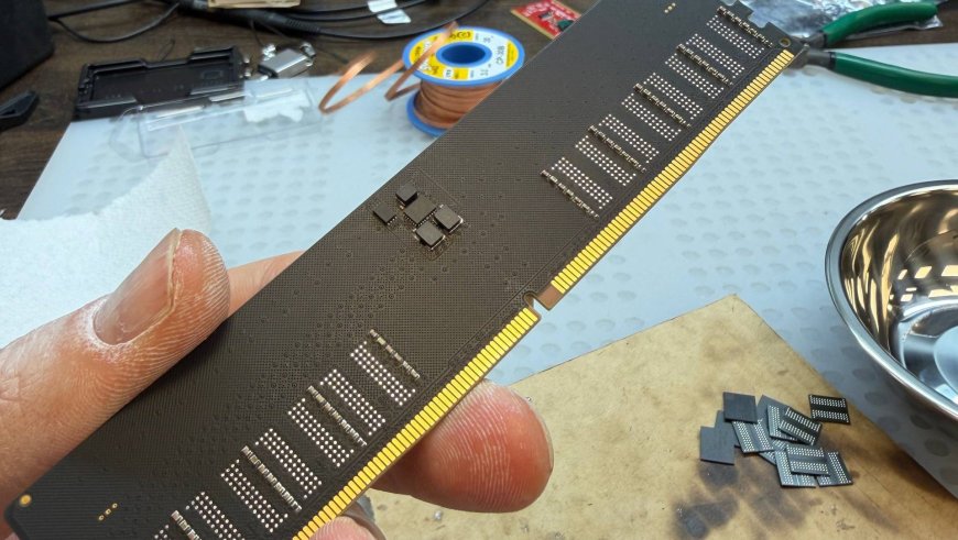 Post-rampocalyptic Chip-Swap Provides Desktop Memory at Laptop Prices