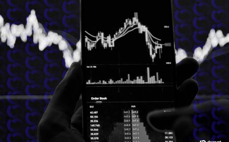 Crypto Funds Shed $4B Across Five-Week Negative Streak