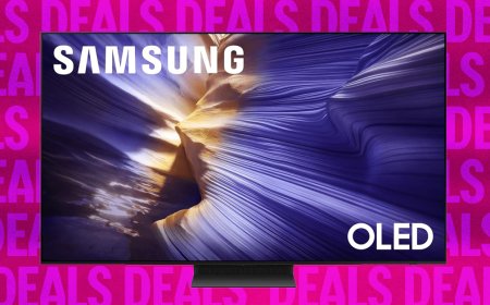 Our Reviewers’ Top TV Pick for Gamers Is at Its Lowest Price in Months