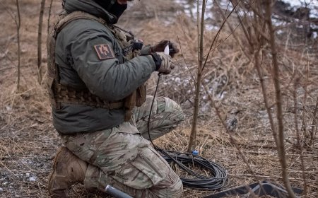 At Ukraine’s Request, Starlink Denies Internet Access to Russian Troops