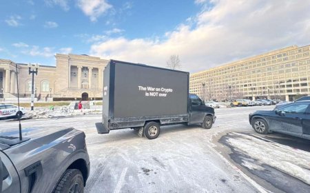 The chief of the SEC is headlining an event sponsored by a crypto firm at war with it