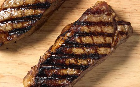 The Best Texas Roadhouse Dinner Isn’t Served at the Restaurant