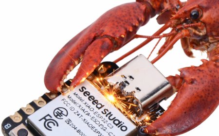 AI Assistant Uses ESP32