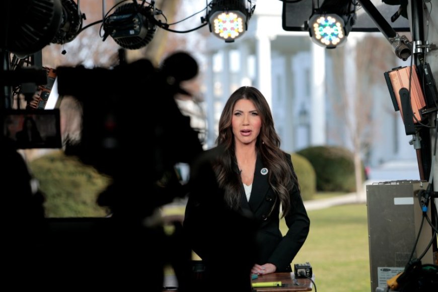 Turmoil at FEMA Adds to the Revolt Against Kristi Noem