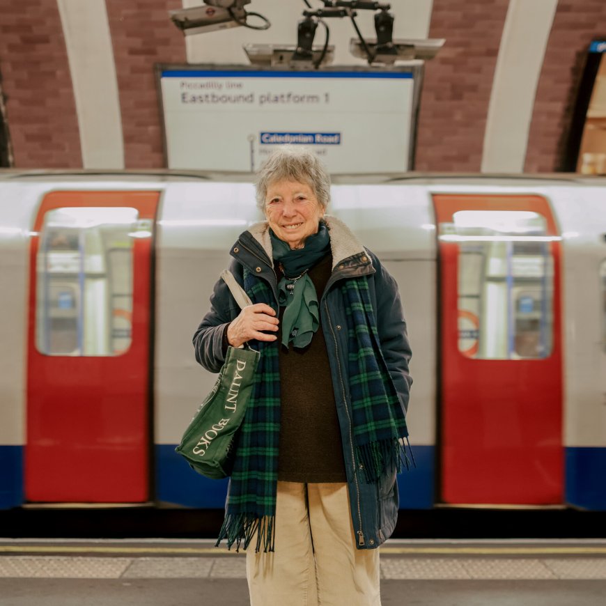 How a New Yorker Put Poetry on the London Underground