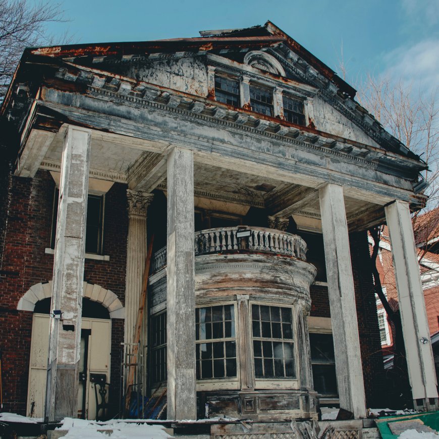 A Deteriorating Mansion, for Sale Again, Fascinates Brooklyn