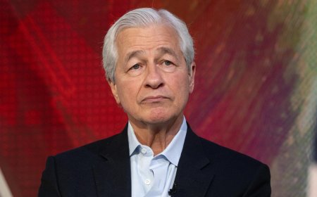 JP Morgan CEO Jamie Dimon says stablecoin issuers paying interest should be regulated as banks