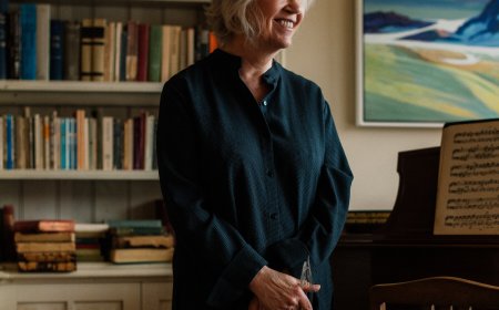 After 50 Years in the Shadows, a Tenacious First-Time Novelist Steps Out Front