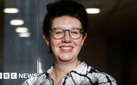 Debut novelist wins major book award for story inspired by lesbian mothers