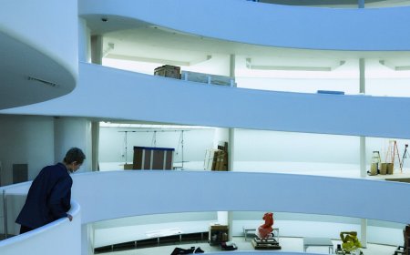 With Bends, Crinkles and a Cool Decor Makeover, Carol Bove Takes the Guggenheim