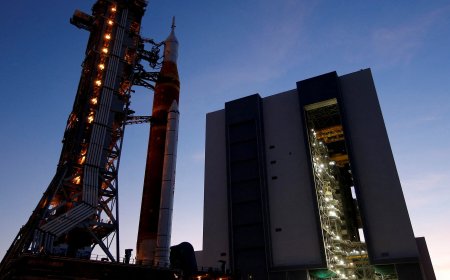 NASA Shakes Up Artemis Schedule, Aiming for 2 Moon Landings in 2028