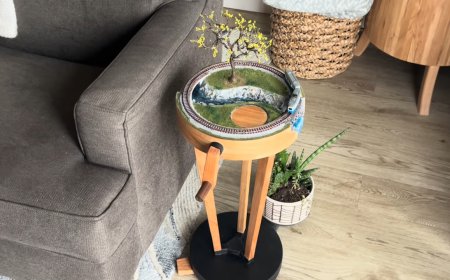 Railway End Table Powered By Hand Crank