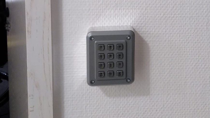 Building a Hackerspace Entry System