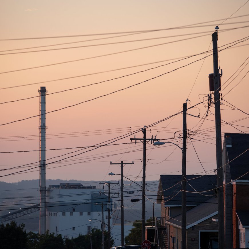 E.P.A. Weakens Limits on Mercury From Coal Plants